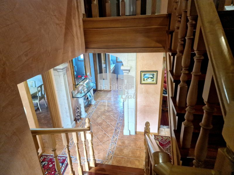 Foto 58f1a649-46a5-4b4e-b877-5bca32ae2a38. Chalet with fireplace heating parking in Sardoma - Castrelos Vigo