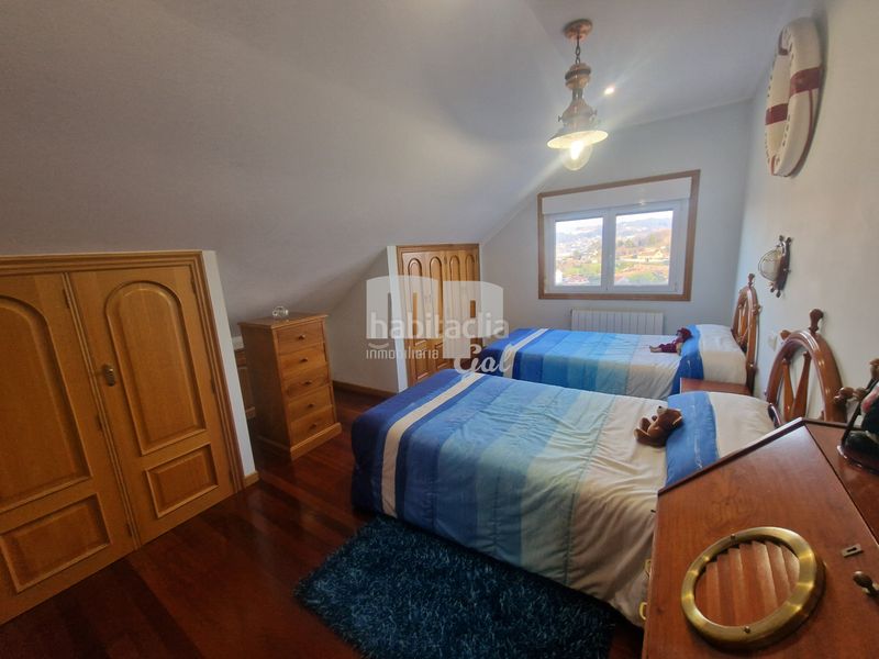 Foto 817d4884-b268-447d-981c-3e98fc4132c9. Chalet with fireplace heating parking in Sardoma - Castrelos Vigo