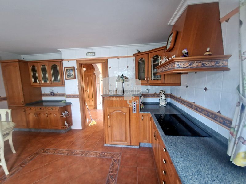 Foto d3db9a55-e73c-4861-adcb-b4f2f4f8cc49. Chalet with fireplace heating parking in Sardoma - Castrelos Vigo