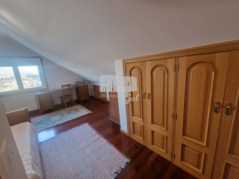 Foto f05730a8-fc71-4516-b38b-4ba75d4e0e09. Chalet with fireplace heating parking in Sardoma - Castrelos Vigo