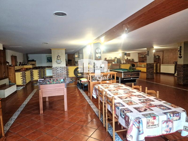 Foto 499b88f7-b860-4dc9-872c-c58abd4e8fc3. Xalet amb xemeneia calefacció aparcament a Sardoma - Castrelos Vigo