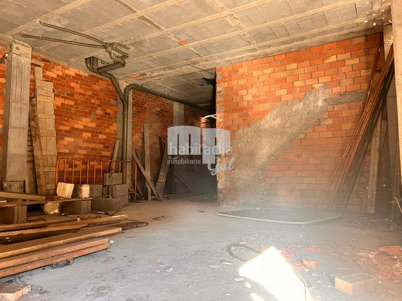 Foto b7c78584-fdf6-47d1-bb2f-a102ca6afff3. Locale commerciale in Casablanca - Calvario Vigo