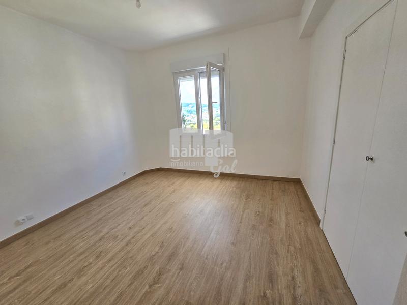 Foto db54f1de-2862-49a7-aaf5-7c6ef3ce9cfa. Piso en Sardoma - Castrelos Vigo