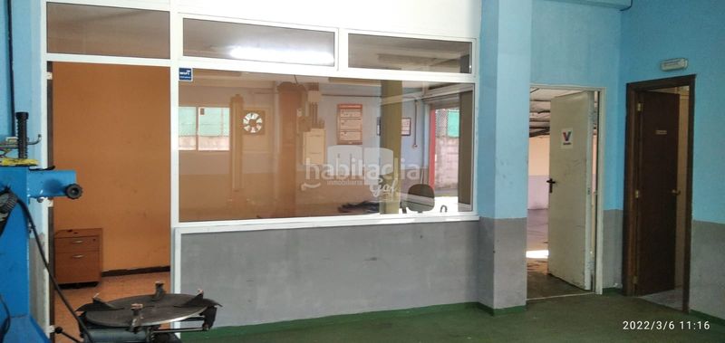 Foto 94a2128c-9e52-4a86-8ca0-c534478cd9c7. Local comercial a Lavadores Vigo