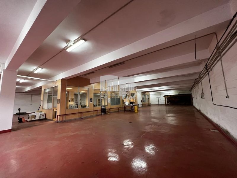 Foto 5b475d05-b374-4f6e-8b6b-31a54d4bc67f. Local comercial en Redondela