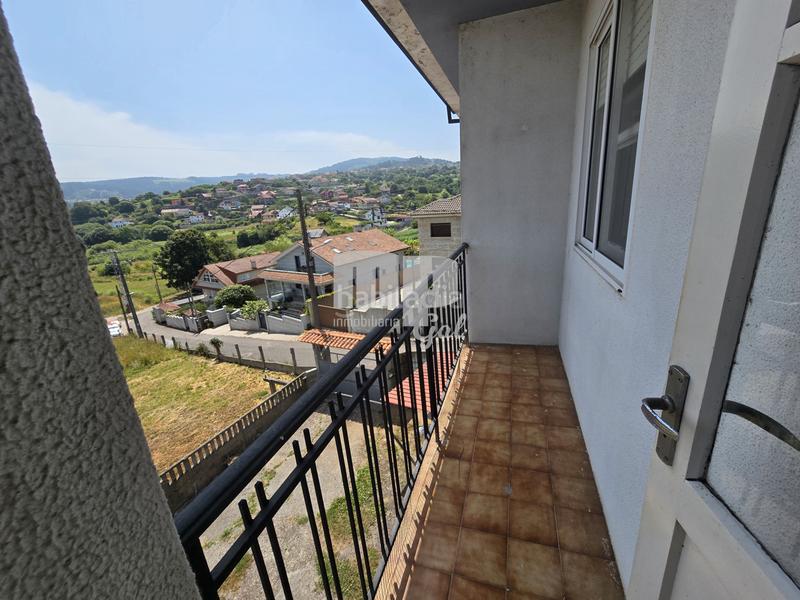 Foto 644b1db2-7f3d-49d6-96ca-146507248595. Chalet con riscaldamento parcheggio in Lavadores Vigo