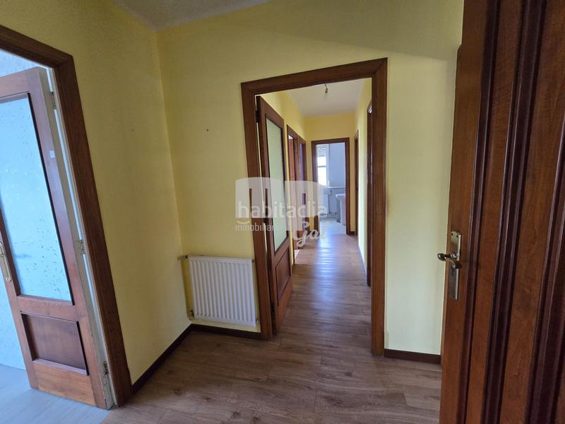 Foto c44a9771-8e82-4c24-84fe-5a7b5f49d3e9. Chalet con riscaldamento parcheggio in Lavadores Vigo