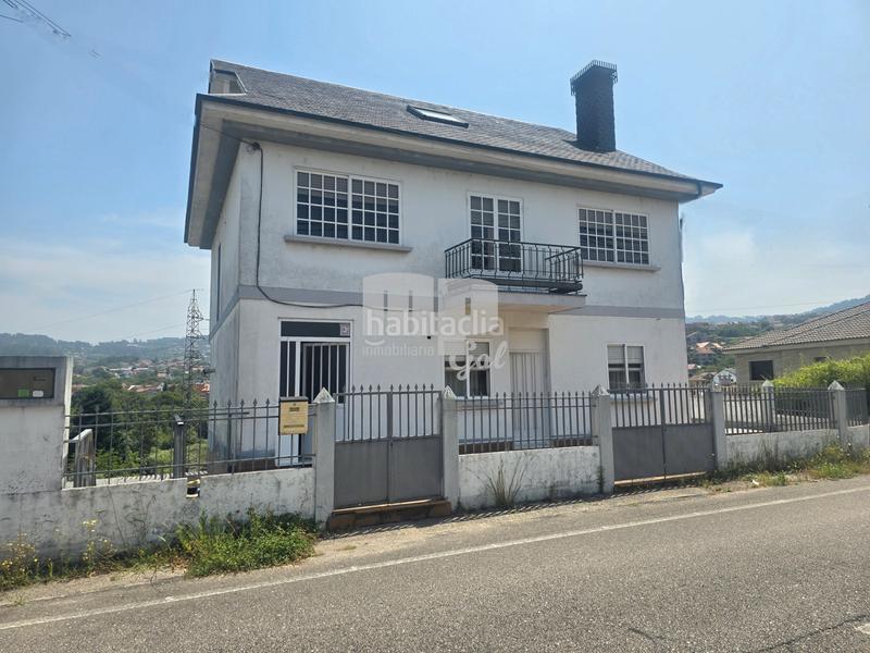 Foto f83752aa-5815-4ed0-ad31-0c6bd819c9e0. Xalet amb calefacció aparcament a Lavadores Vigo