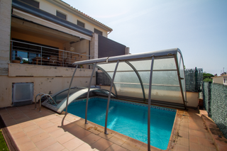 Casa adossada  Cam del pla del llop. Casa adosada con piscina privada en mas pareras, entre palams y