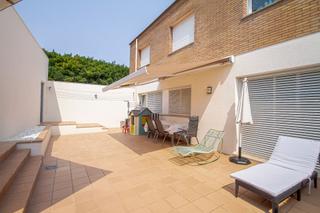 Casa adossada  Cl galceran de requesens. Casa familiar en calonge pueblo  vivienda práctica con terraza p