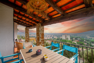 Casa  Baix ebre. Acogedor chalet con vistas panorámicas al mar en mas ambros, san