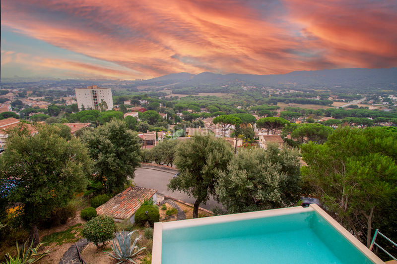 Foto 0ae1734a-e1f3-4c31-bf99-4d7ae0e11b09. Haus mit pool in Cabanyes-Mas Ambrós-Mas Pallí Calonge