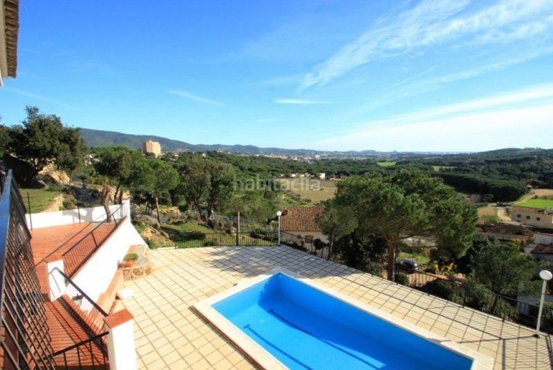 Foto 2107fb08-bc4a-422a-a3ef-fa56a5077f3c. Casa amb piscina a Cabanyes-Mas Ambrós-Mas Pallí Calonge