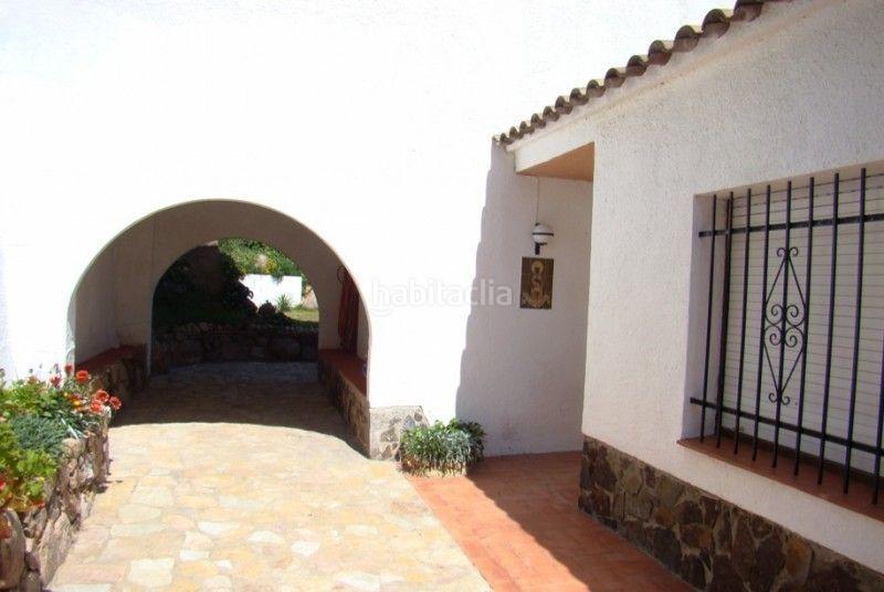 Foto 3d044721-661c-4597-b944-a8895b1b6a8f. Casa amb piscina a Cabanyes-Mas Ambrós-Mas Pallí Calonge