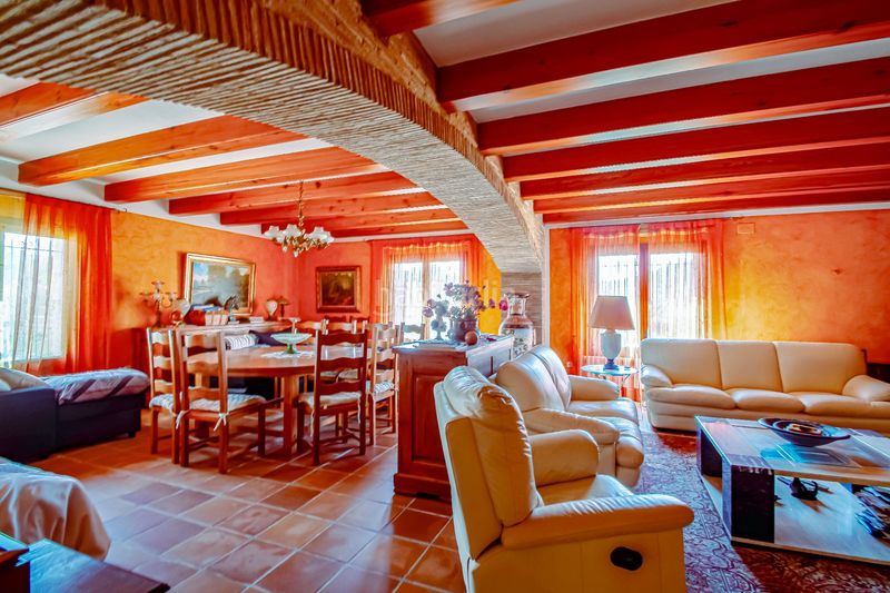 Foto 01f4358f-3858-47ee-9d7d-4cf2945ee5ca. Masia amb calefacció piscina a Cabanyes-Mas Ambrós-Mas Pallí Calonge