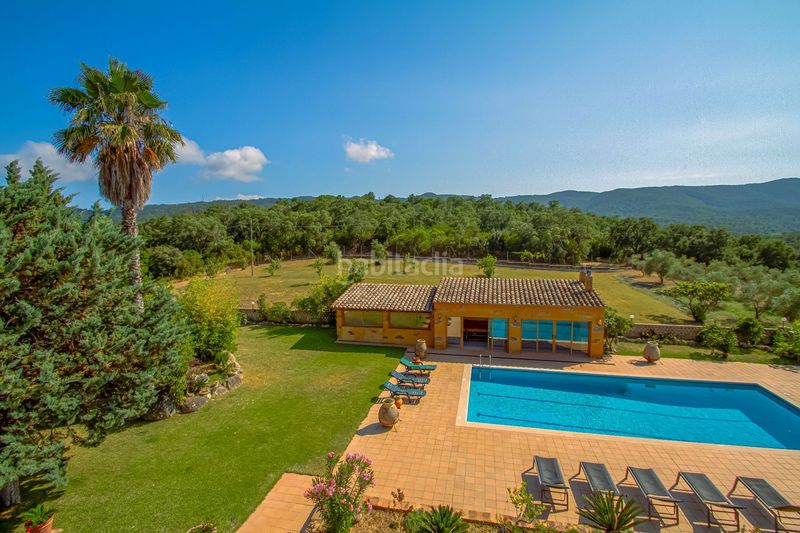 Foto a4d7c778-1906-42c9-a30f-b7101ffee925. Masia amb calefacció piscina a Cabanyes-Mas Ambrós-Mas Pallí Calonge