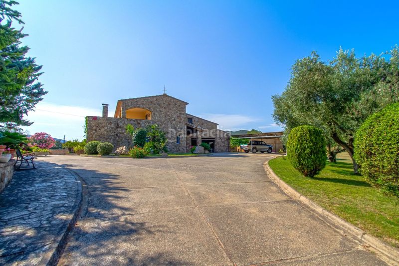 Foto b4ba13d1-793e-41ff-abdb-dfaf8b85eb21. Masia amb calefacció piscina a Cabanyes-Mas Ambrós-Mas Pallí Calonge