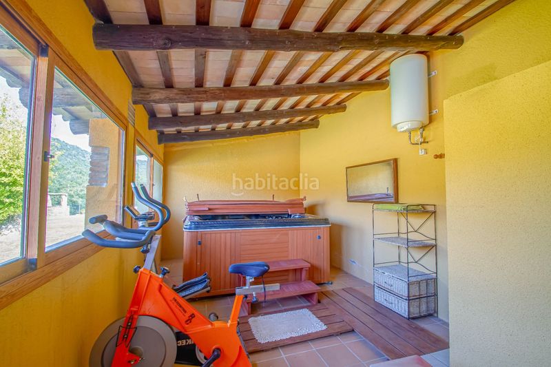 Foto e40bb8b7-2ba1-41cc-abcb-c36406a565c4. Masia amb calefacció piscina a Cabanyes-Mas Ambrós-Mas Pallí Calonge