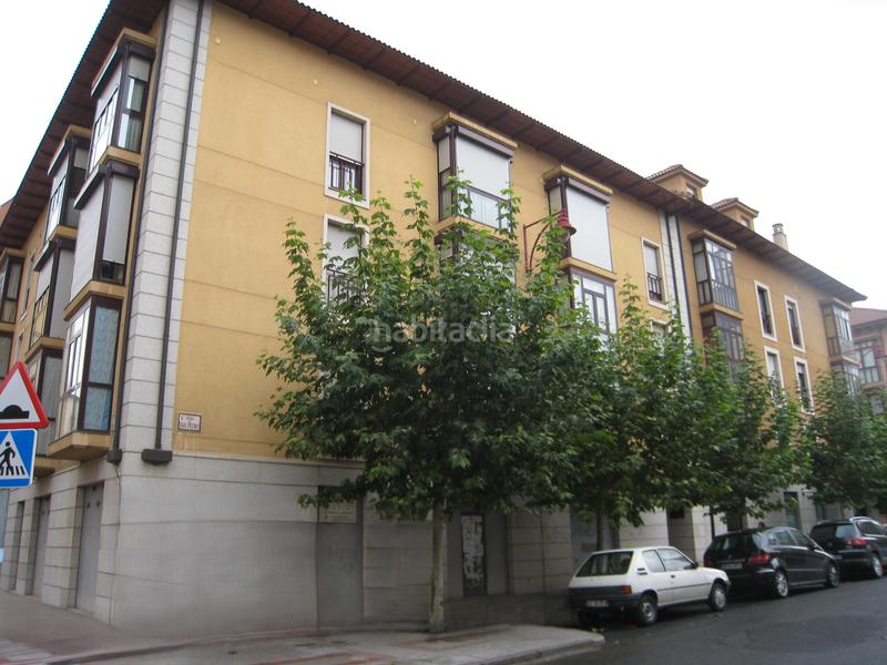 Foto 69ea851a-7233-43d6-acdd-1c336090090e. Local comercial a calle de san pedro 20 a El Ejido - Santa Ana León