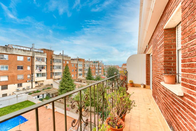 Foto 53e5d81c-6401-4b1e-92d1-1cd563f8ff2d. Duplex con camino riscaldamento parcheggio piscina in Vilafranca del Penedès