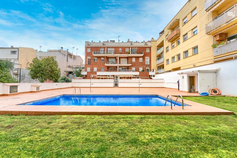 Foto e795ada6-4bbe-45d9-ac54-fd7f9b3b7e26. Duplex con camino riscaldamento parcheggio piscina in Vilafranca del Penedès