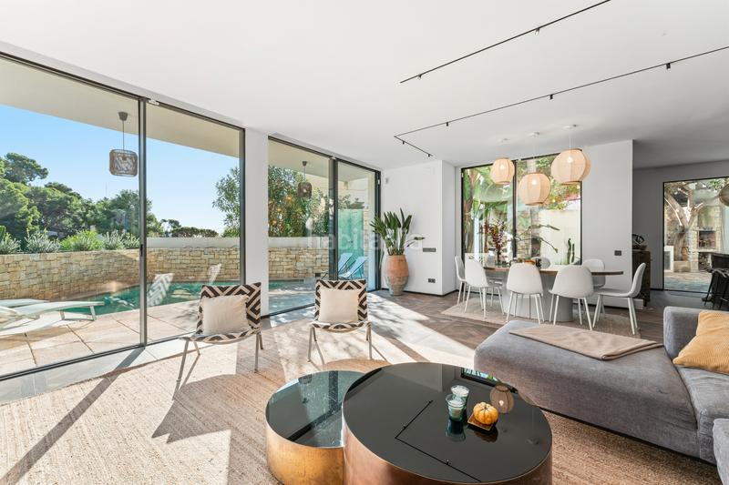 Foto 0792bd3f-d6b1-4997-866c-5a1a85012ddb. Chalet with fireplace heating parking pool in Bellamar Castelldefels