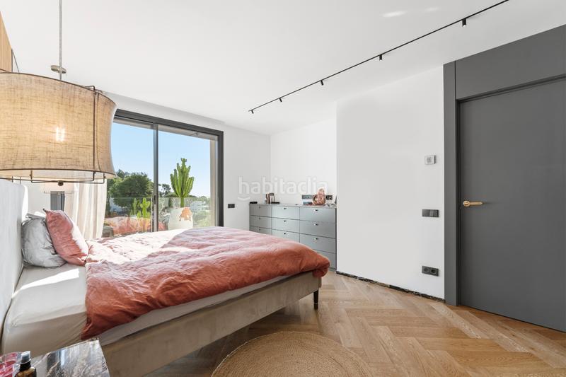 Foto 33eec90e-6da5-4b8b-897f-19a1fe759f6d. Chalet with fireplace heating parking pool in Bellamar Castelldefels