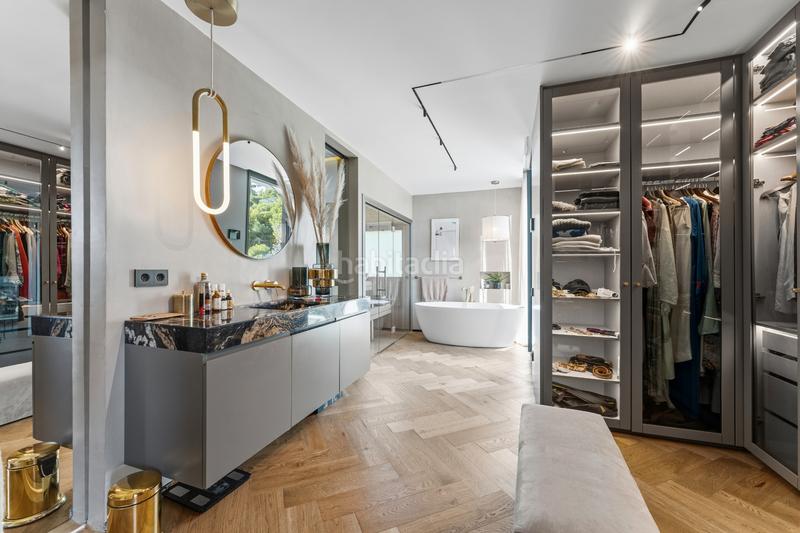 Foto 38569ce6-847d-4761-b585-8741524963c9. Chalet with fireplace heating parking pool in Bellamar Castelldefels