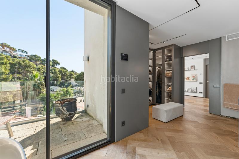 Foto 4e13cd10-87f7-475f-a0f6-eda6eac8ddbf. Chalet with fireplace heating parking pool in Bellamar Castelldefels