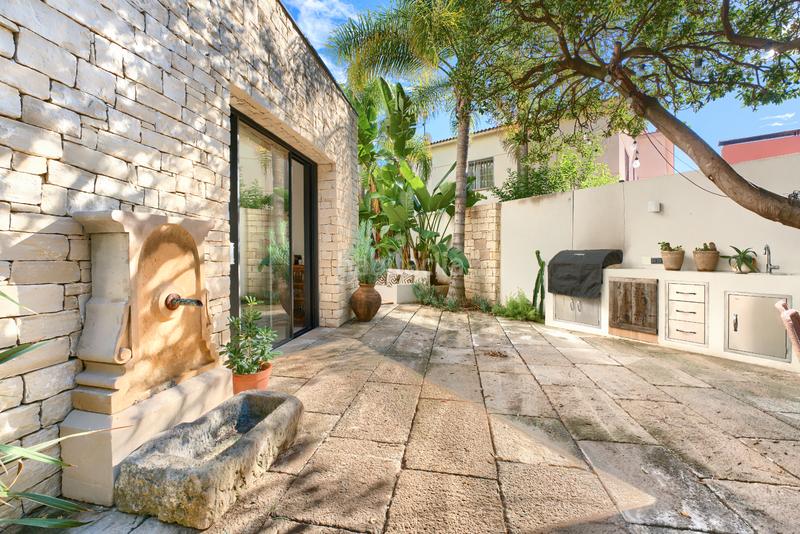 Foto 7d81e12a-ffab-4ad2-aa13-4e3ad81446e6. Chalet with fireplace heating parking pool in Bellamar Castelldefels