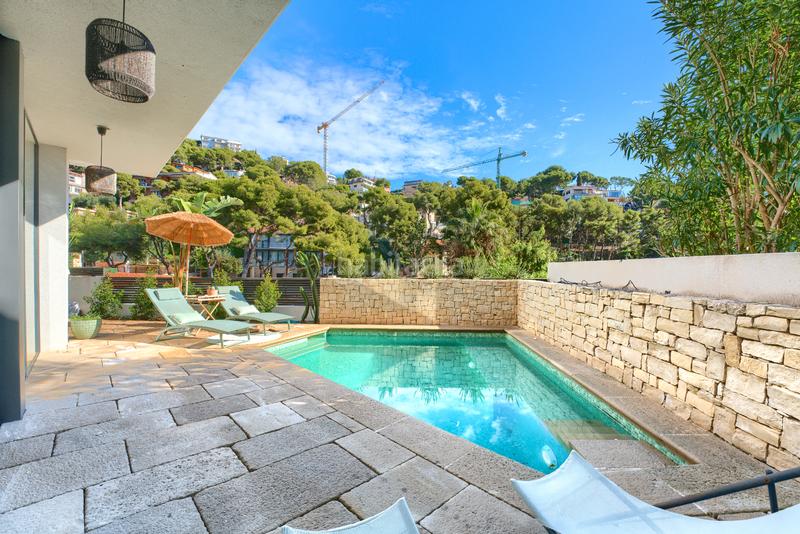 Foto 933d18fb-0bdd-4b0c-b780-239d851853f8. Chalet with fireplace heating parking pool in Bellamar Castelldefels