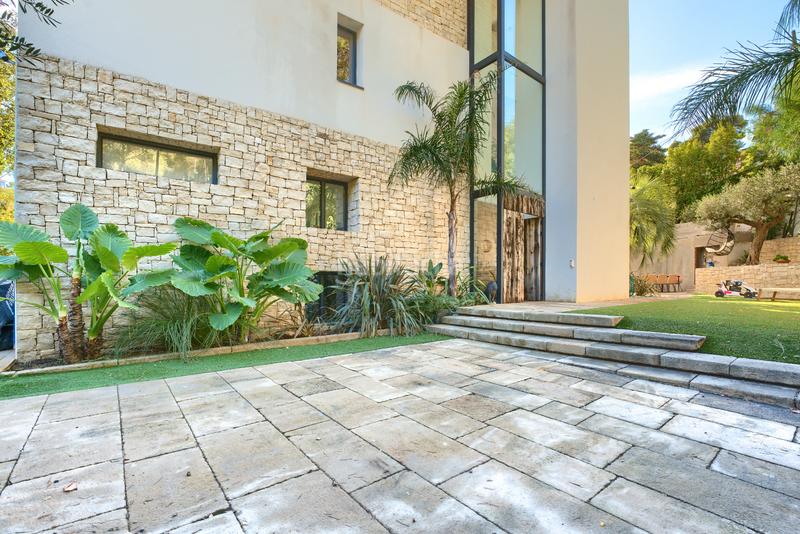 Foto cc90b477-02a3-464b-b972-9062e703bc0b. Chalet with fireplace heating parking pool in Bellamar Castelldefels