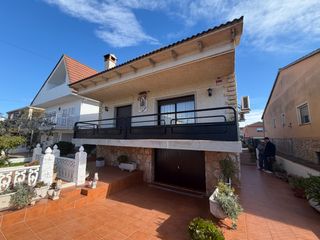 Chalet en Sant Jaume dels Domenys. Chalet independiente en sant jaume dels domenys