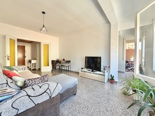 Pis  Carrer de montblanc. Luminoso piso en el corazón de poble nou, vilafranca del penedès