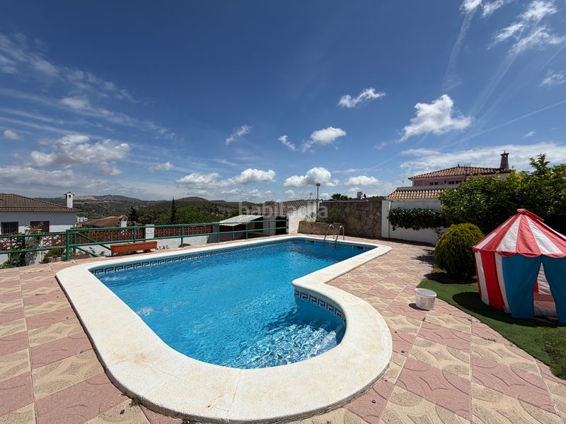 Foto 2f8c2109-ad24-4ee9-8e3a-23a593a41c5d. Casa amb xemeneia calefacció aparcament piscina a Canyelles