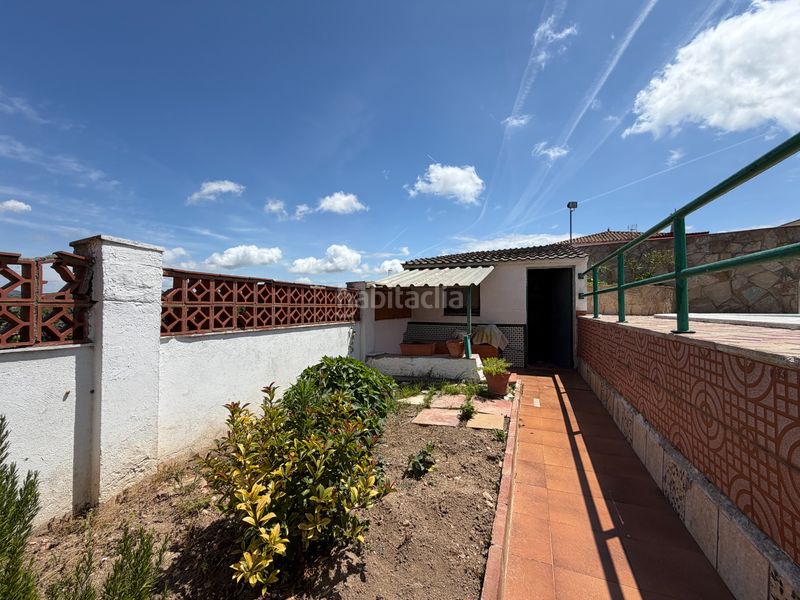 Foto 502ad17b-f3e4-4b21-8d04-8c4fd13988ca. Casa amb xemeneia calefacció aparcament piscina a Canyelles