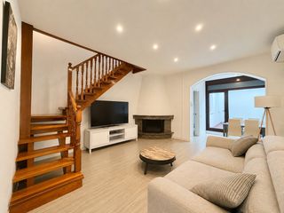 Casa adossada  Carrer de la unió. Casa reformada de 4 habitaciones en pleno centro de vilanova i l