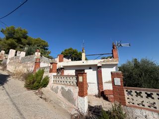 Casale in Nord. Casa con terreno, vistas abiertas y gran atractivo en vilanova i