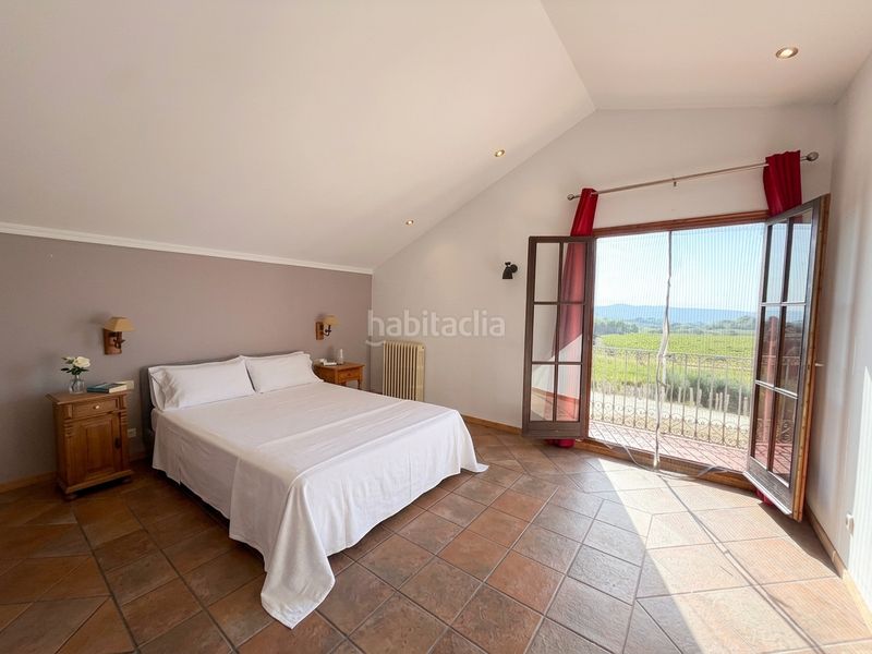 Foto cf327dfc-6a8f-4ca5-81ca-d6c2ab0085b9. Casa amb aparcament a Castellví de la Marca