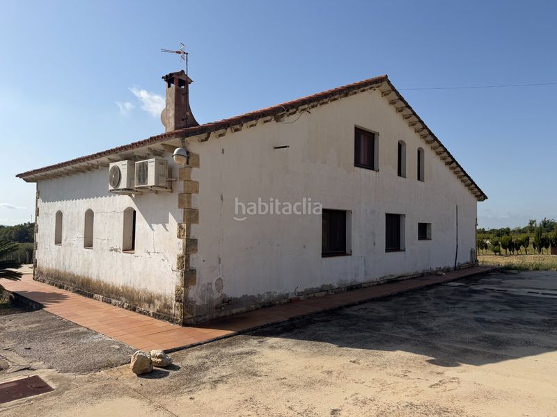 Foto e0b51919-f51e-4d06-87e6-e2b692e2f6a0. Casa amb aparcament a Castellví de la Marca