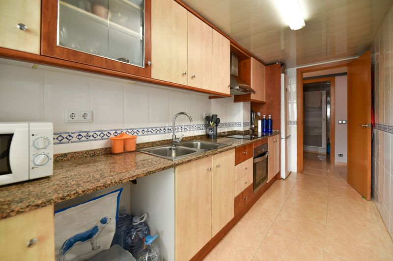Foto f121c7cb-88a4-4f92-8cfe-08cef88f3ca6. Attico con parcheggio in Calafell poble Calafell