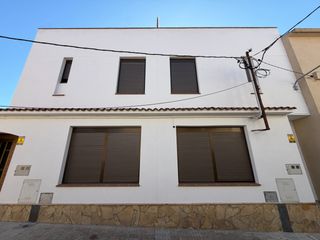 Casa a schiera in Barceloneta -  Molí d´en Rovira. Casa totalmente reformada, muy luminosa y lista para entrar a vi