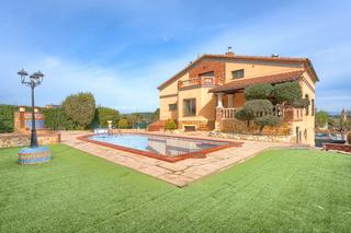 Location Chalet  Carrer font de l'ametlló". ¡espectacular casa señorial en sant miquel d’olèrdola!