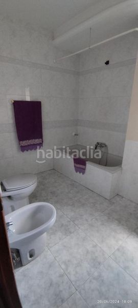 Foto 90f57589-a2e3-4e9e-a5d6-5f8c5c9733fc. Masia amb aparcament a Palomero