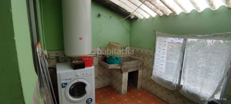 Foto ae1d86d4-8fec-4e4e-b53c-54a6412311a9. Masia amb aparcament a Palomero
