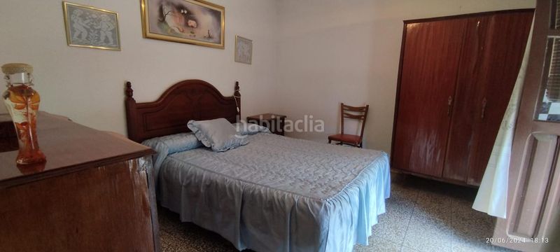 Foto d33d35b7-a112-4efe-902c-1a70545c0c49. Masia amb aparcament a Palomero