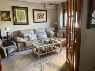 Maison à Miralvalle - Av. Virgen del Puerto - La Data. Casa en el centro, al lado del ambulatorio luis de toro, de la u