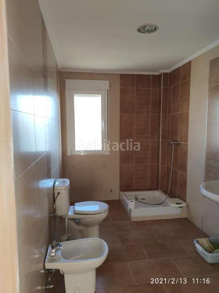 Foto 3ef73a22-cd63-46f9-82cc-fab3b102cef9. Haus mit parking in Malpartida de Plasencia