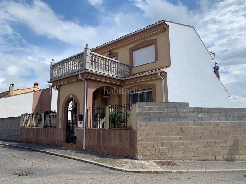 Foto 96e6c55e-e617-4050-b322-a9afe8a803ad. Haus mit parking in Malpartida de Plasencia