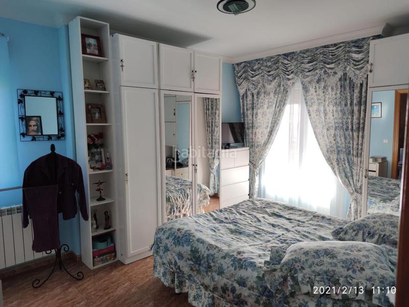 Foto c8d72cd8-4b7d-4608-96e0-e9a9cd4e73fe. Haus mit parking in Malpartida de Plasencia